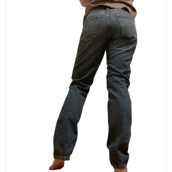 Old Navy Original Taper Distressed Straight Leg Jeans - Picture 4 of 8